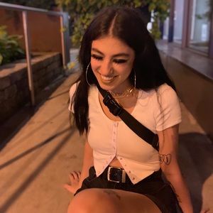 Meet your Posher, Ariana